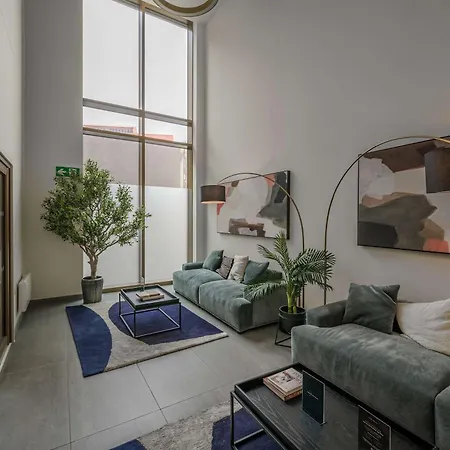 Apartment Modern & Stylish 2 Bed Flat In Birmingham